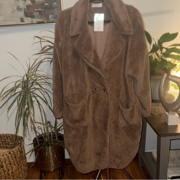 TEDDY BEAR SOFT COAT!🤎 - Picture 7 of 7